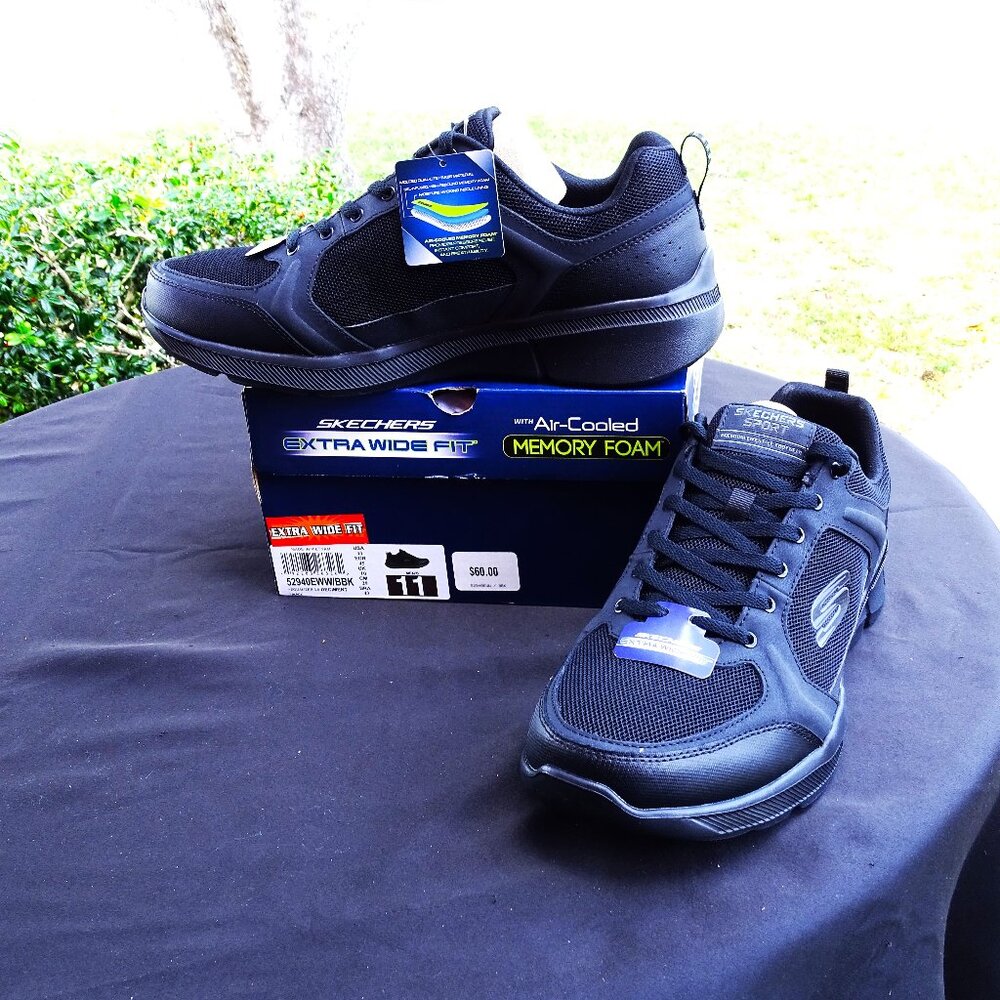 Men's Skechers Extra Wide Fit Size 11 Black New